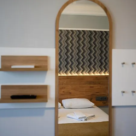 Sav-ir Hotel apartamentowy 2*